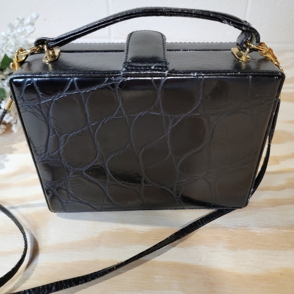 Vintage ~ Black Square Hardcase Handbag/accessory - Picture 2 of 12